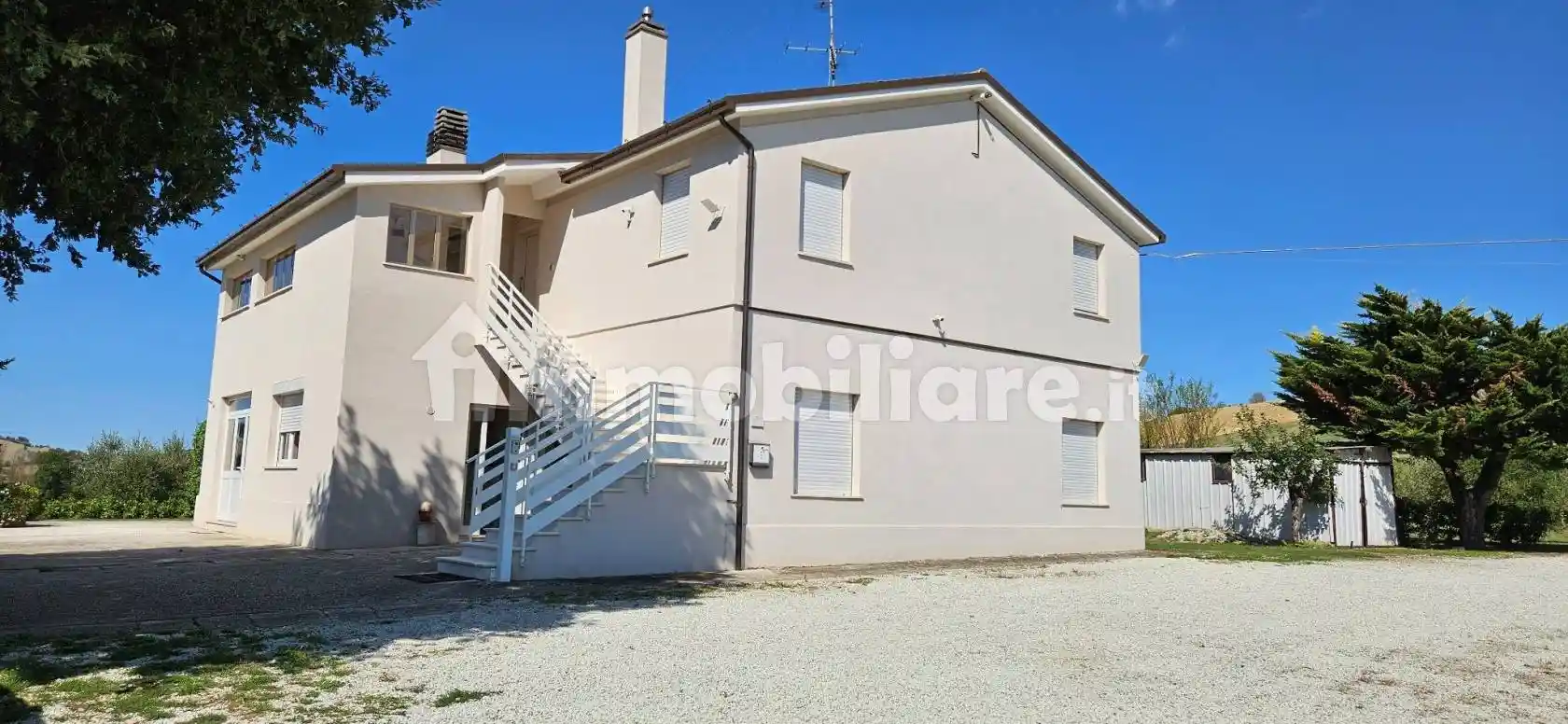 Villa in vendita a Montegranaro