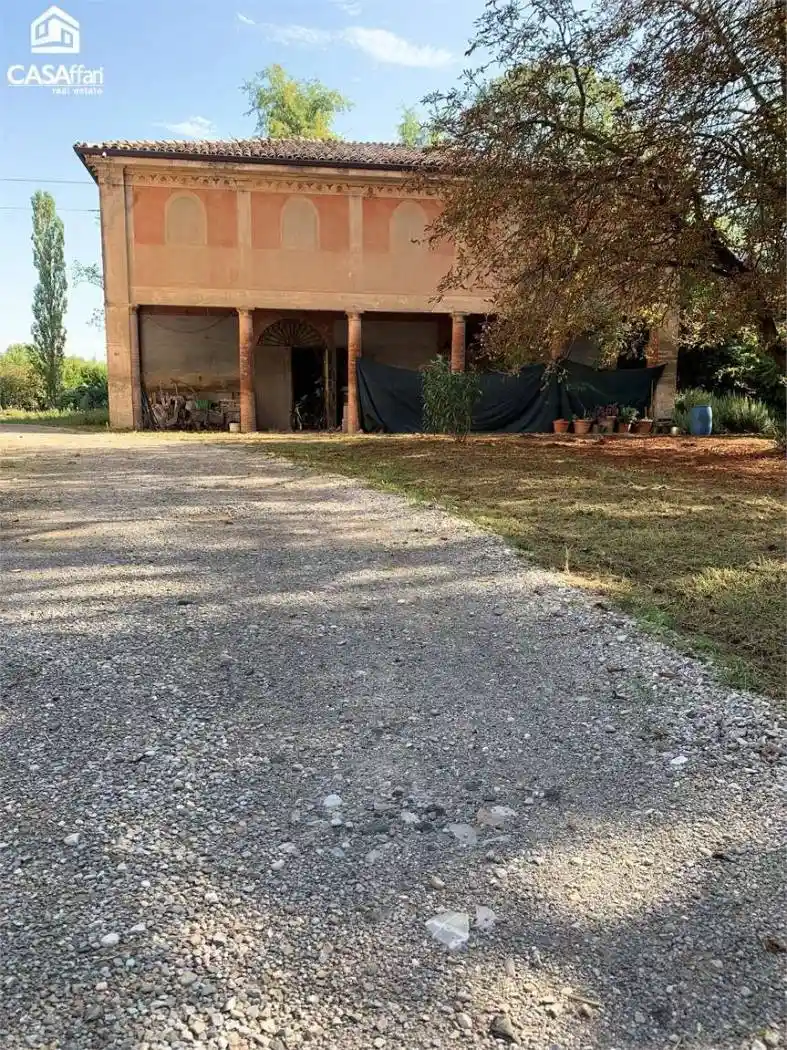Rustico - Casale in vendita a Modena