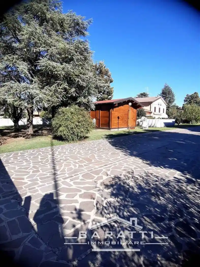 Villa in vendita a Cavezzo