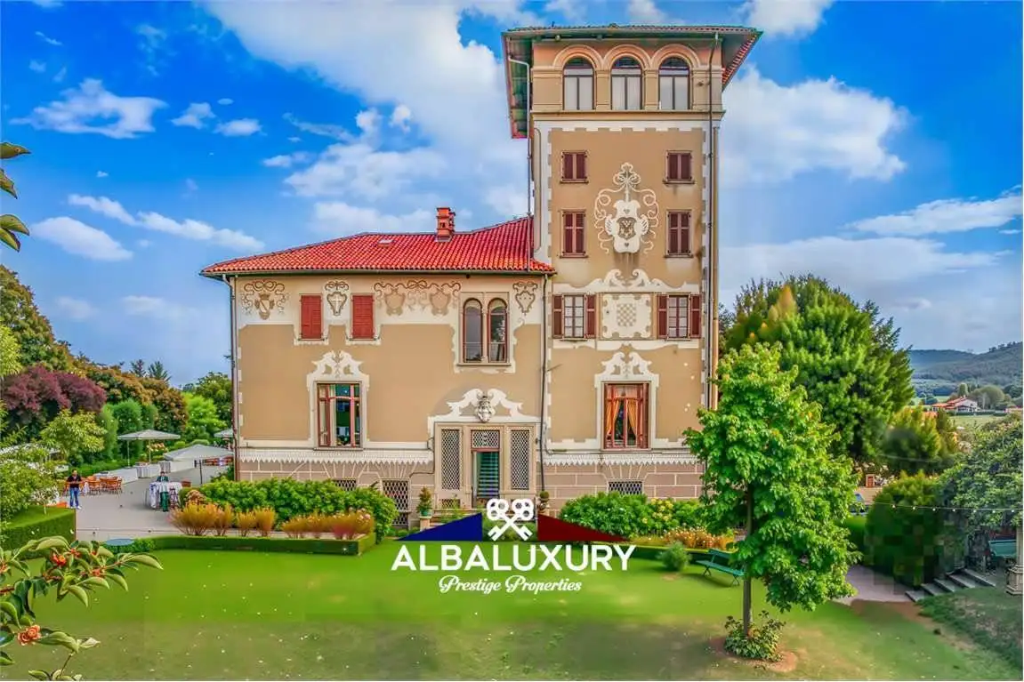 Palazzo - Edificio in vendita a Mercenasco