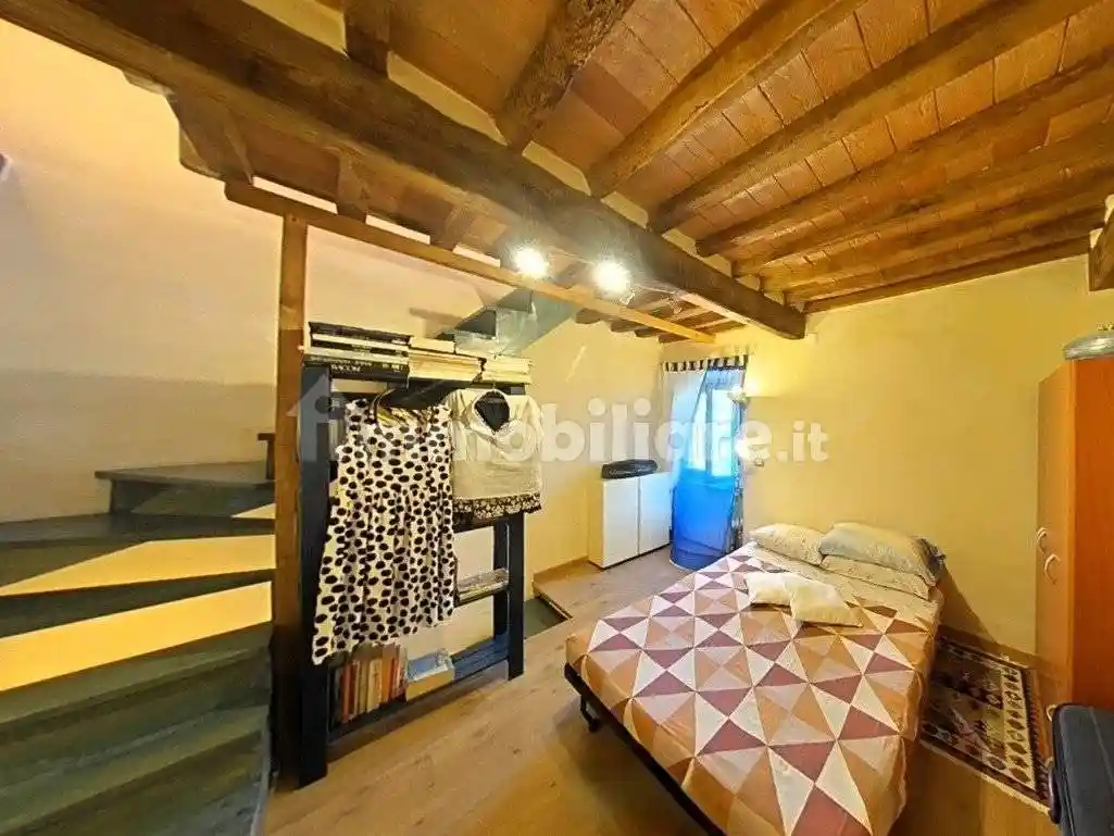 Casa indipendente in vendita a Seravezza