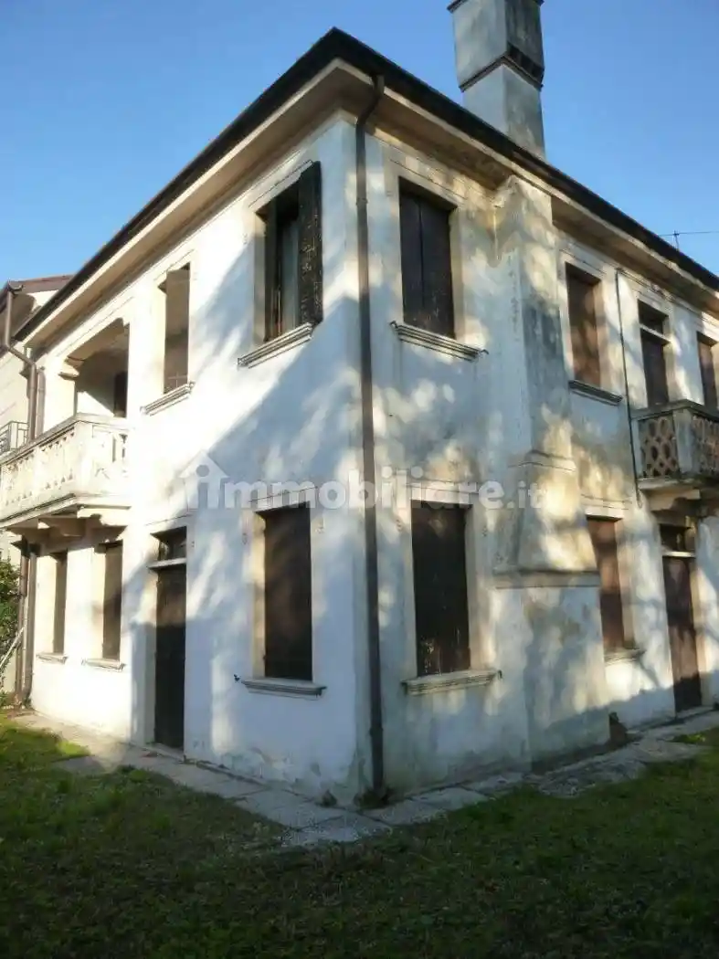 Villa in vendita a Mirano