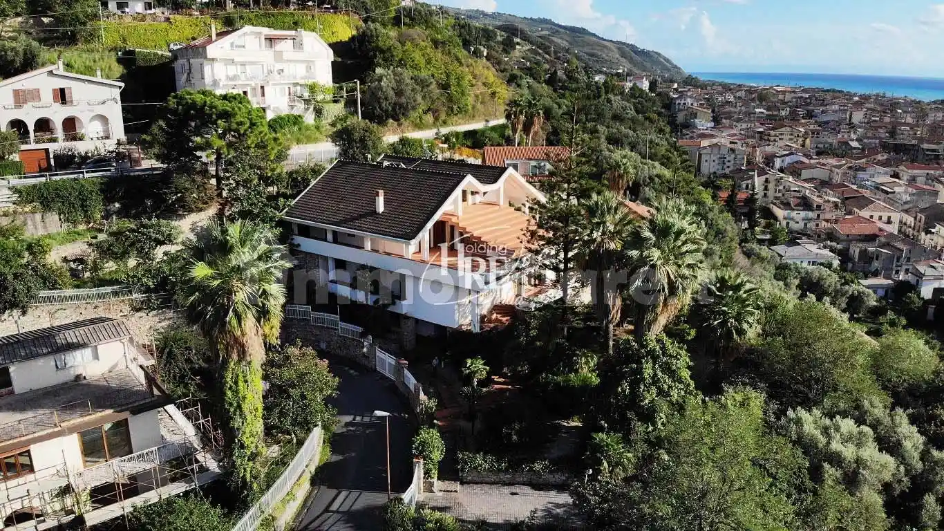 Villa unifamiliare via San Bernardino, Centro, Amantea - foto 2