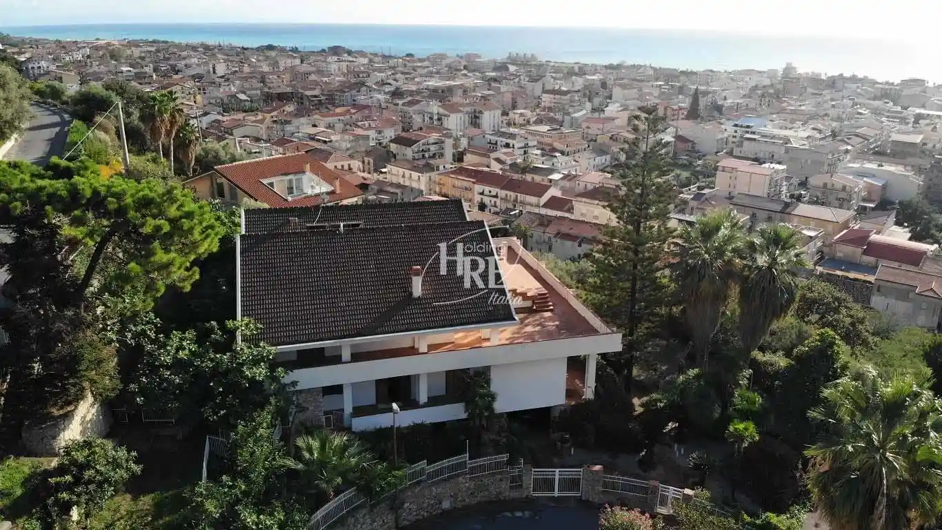 Villa unifamiliare via San Bernardino, Centro, Amantea - foto 3