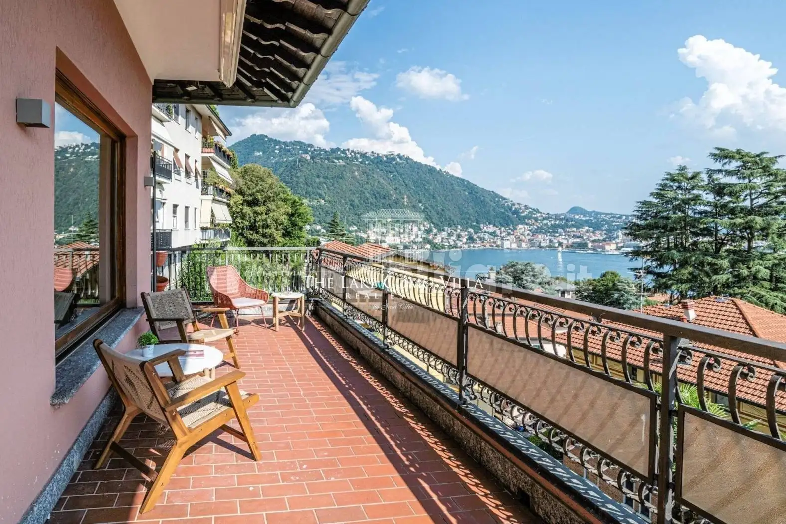 Villa in vendita a Como