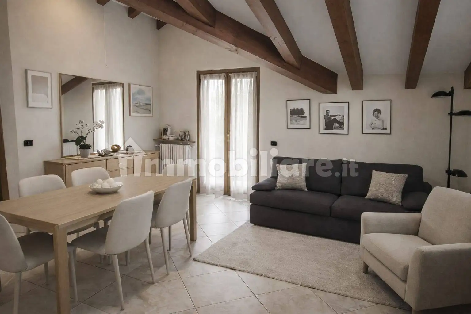 Appartamento in vendita a Castello di Brianza