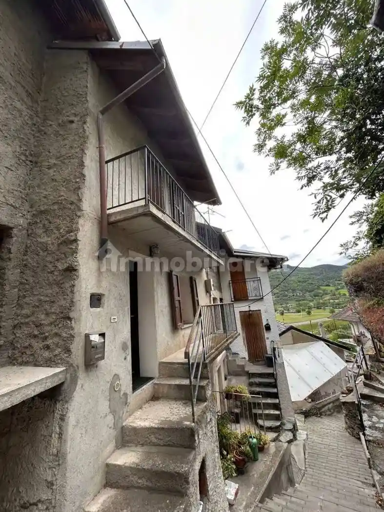 Villa in vendita a Montjovet