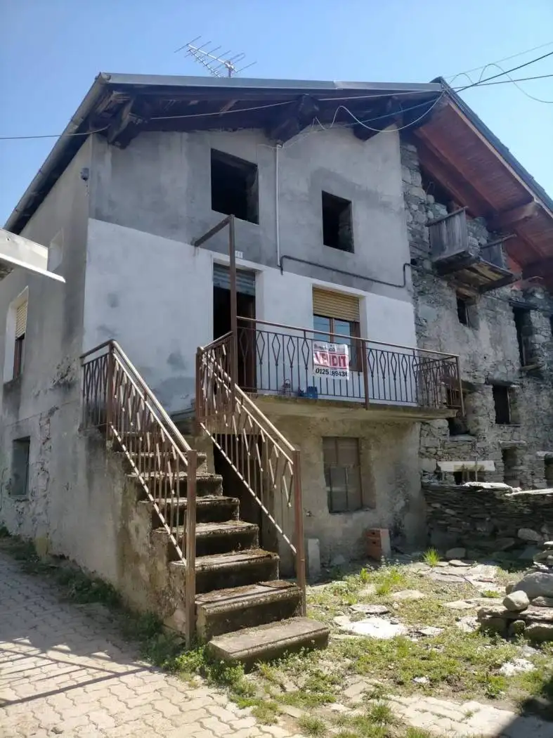 Villa in vendita a Montjovet