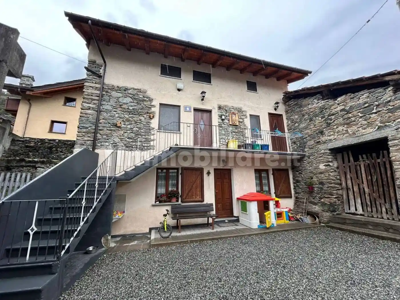Villa in vendita a Issogne