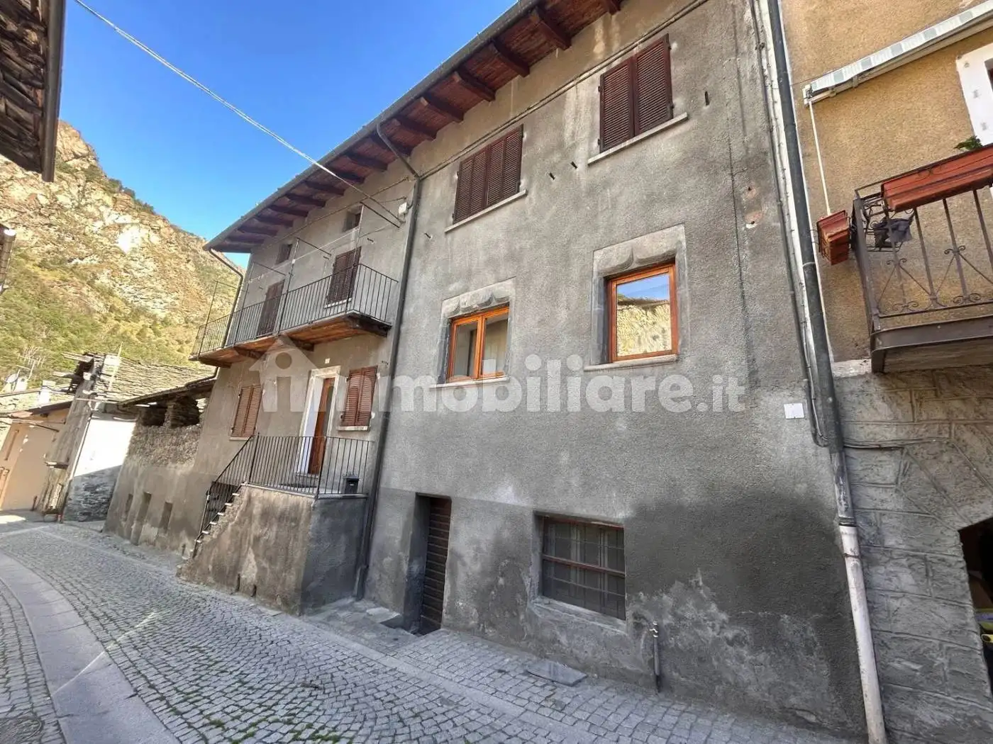 Appartamento in vendita a Montjovet