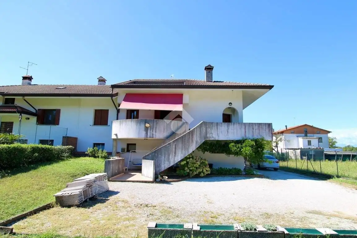 Villa in vendita a Porpetto