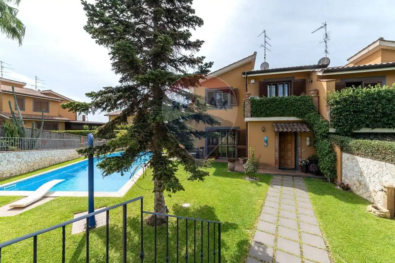 Villa in vendita a Trecastagni
