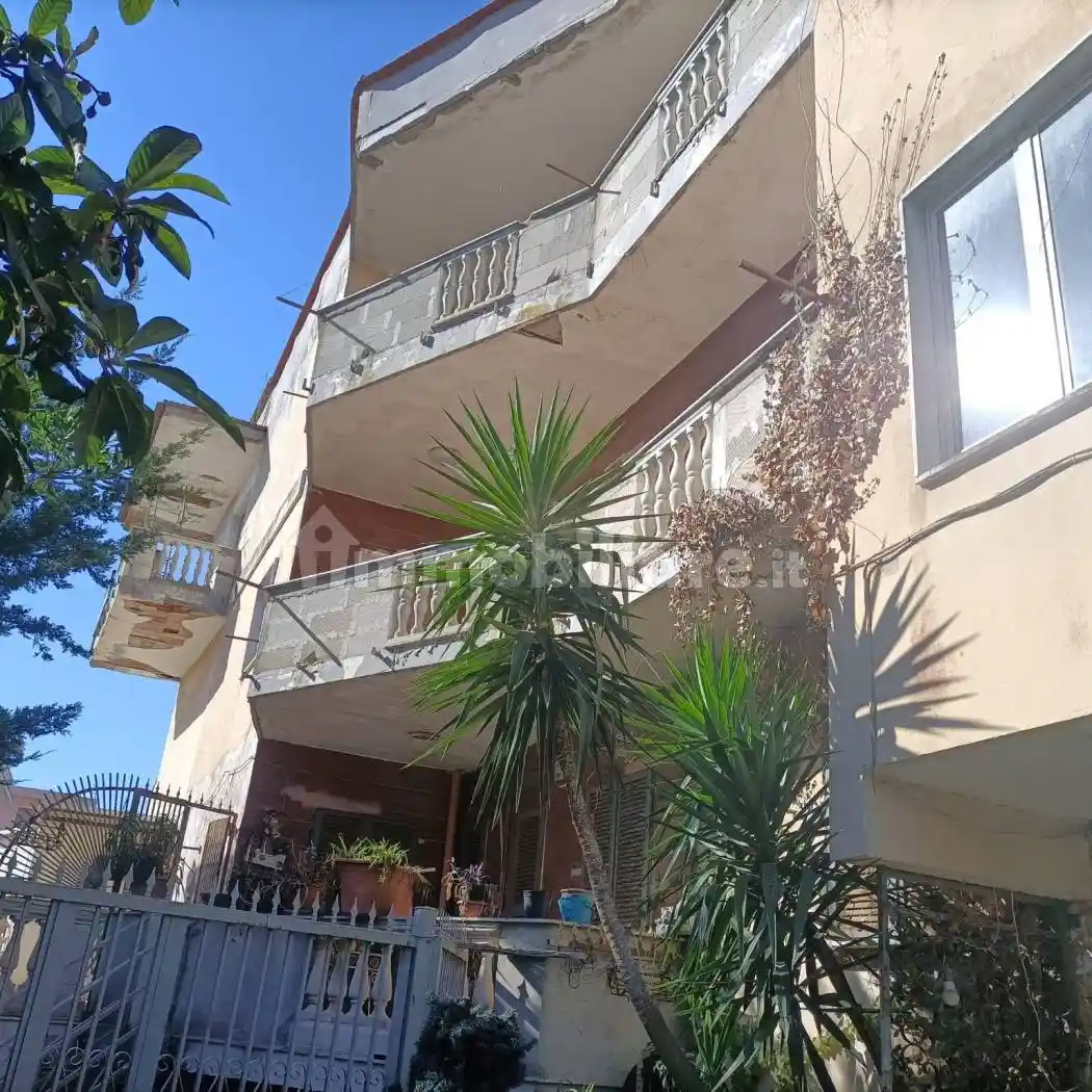 Terratetto plurifamiliare via Licola Mare 80, Licola Mare, Giugliano in Campania - foto 2