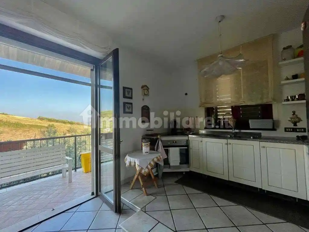 Villa unifamiliare, buono stato, 210 m², Lanciano - foto 5