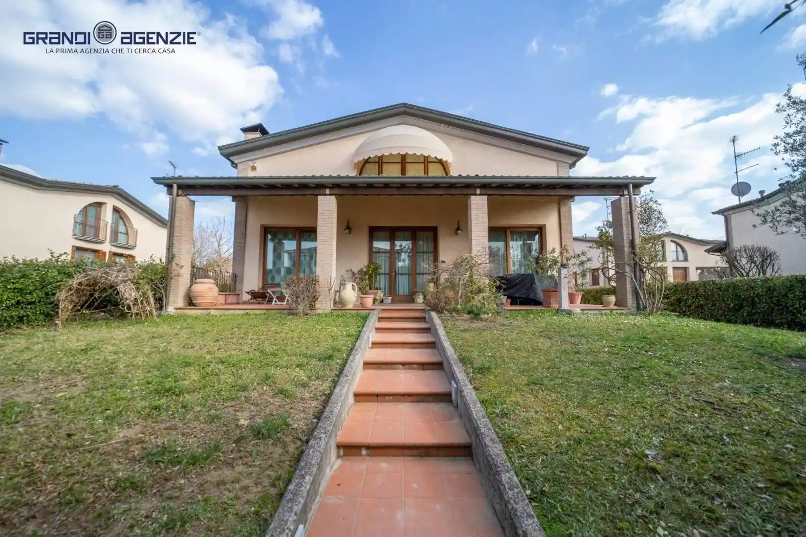 Villa in vendita a Parma