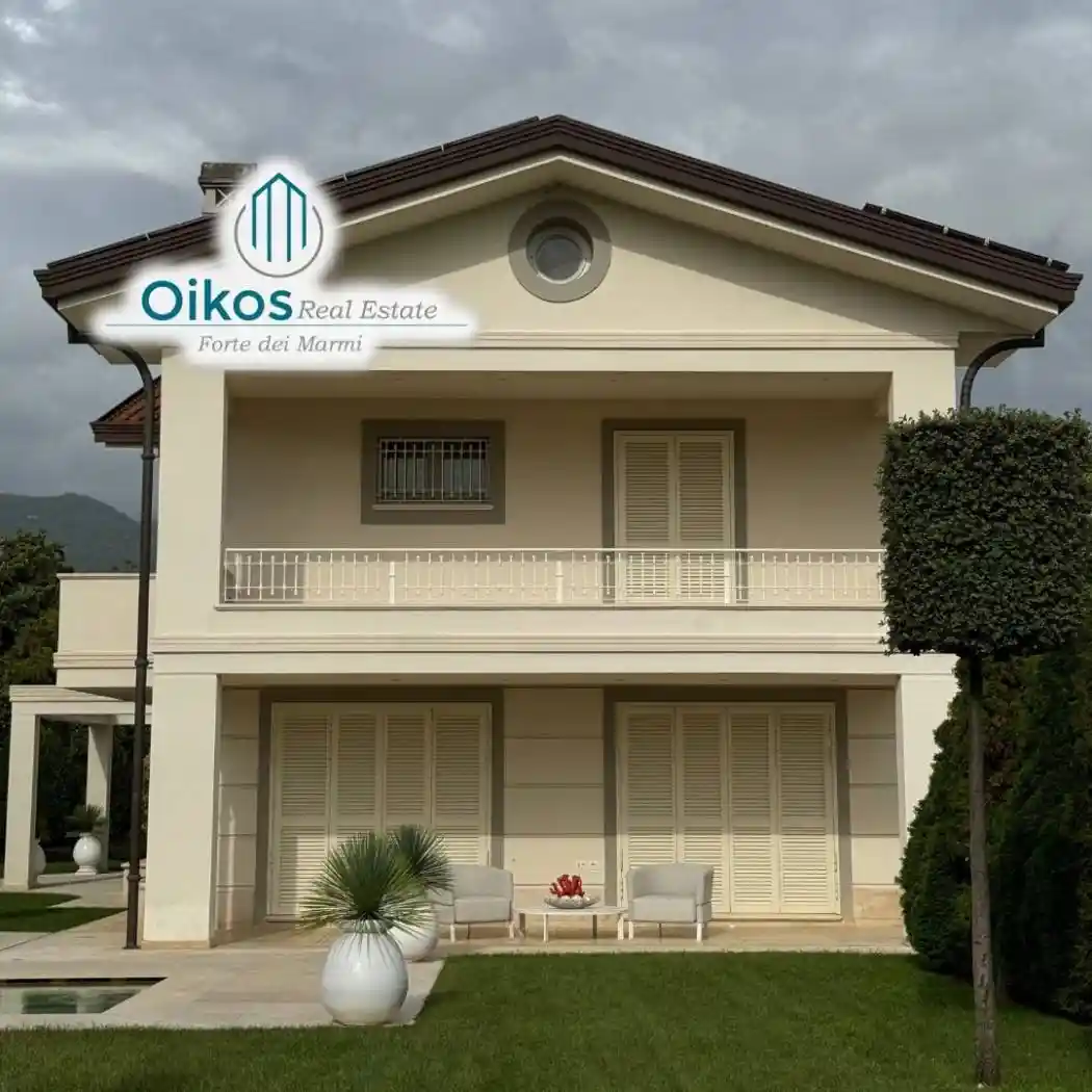 Villa in vendita a Forte dei Marmi