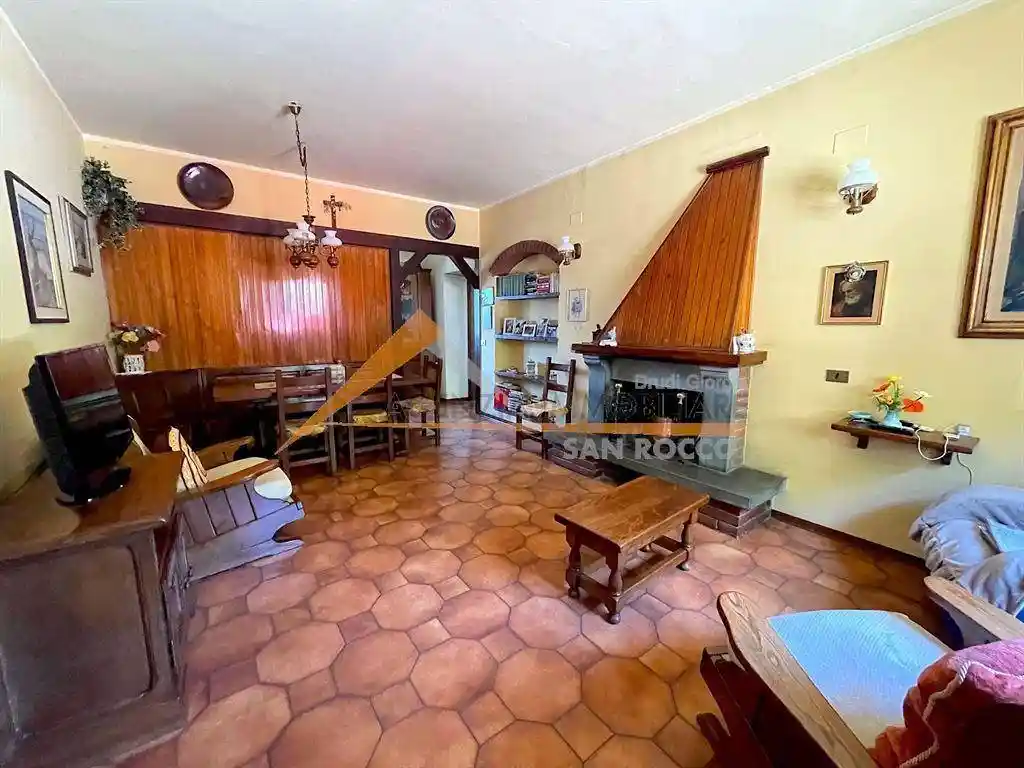 Casa indipendente in vendita a Chiusi della Verna