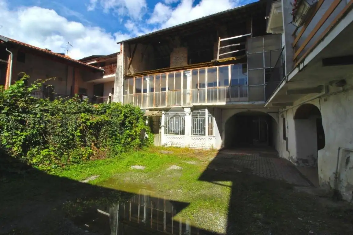 Casa indipendente in vendita a San Martino Canavese