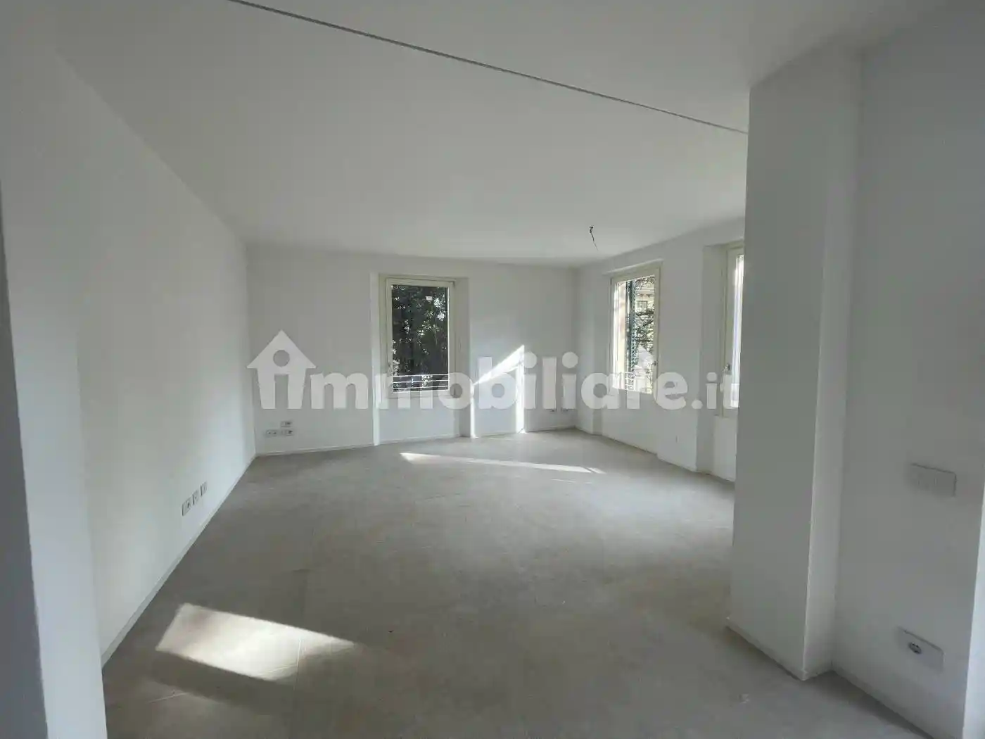 Palazzo - Edificio in vendita a Reggio Emilia