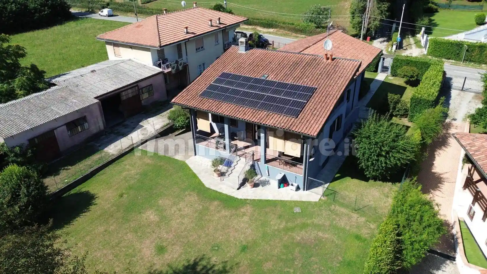 Villa in vendita a Dormelletto