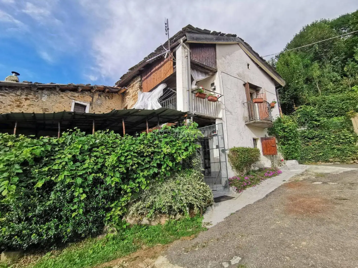 Casa indipendente in vendita a Castelnuovo Nigra