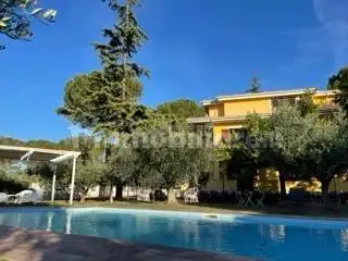 Villa in vendita a Nocciano