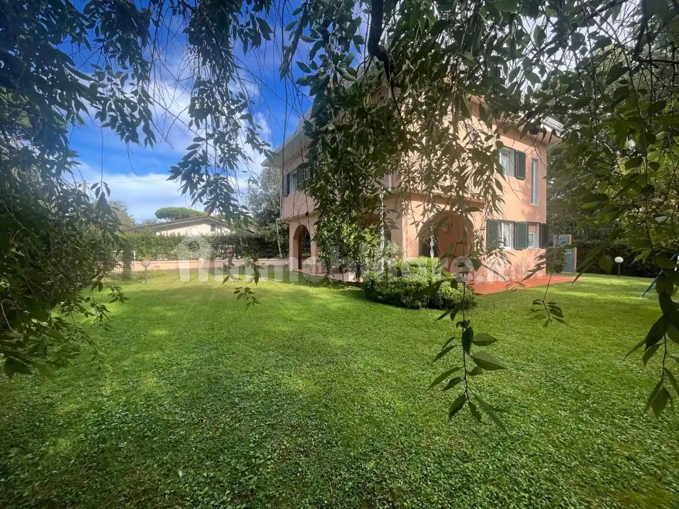 Villa in vendita a Massa