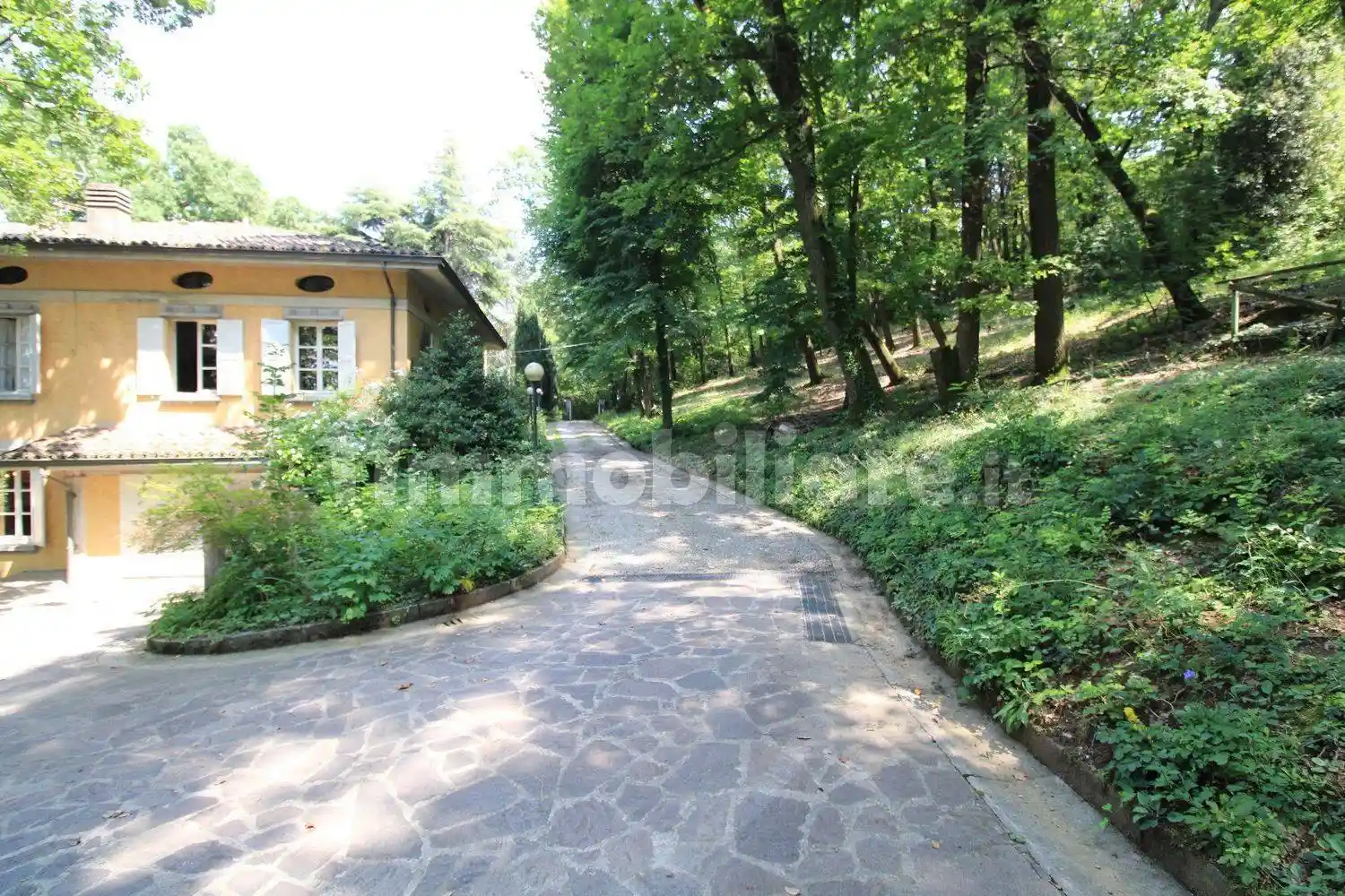 Casa indipendente in vendita a Quattro Castella