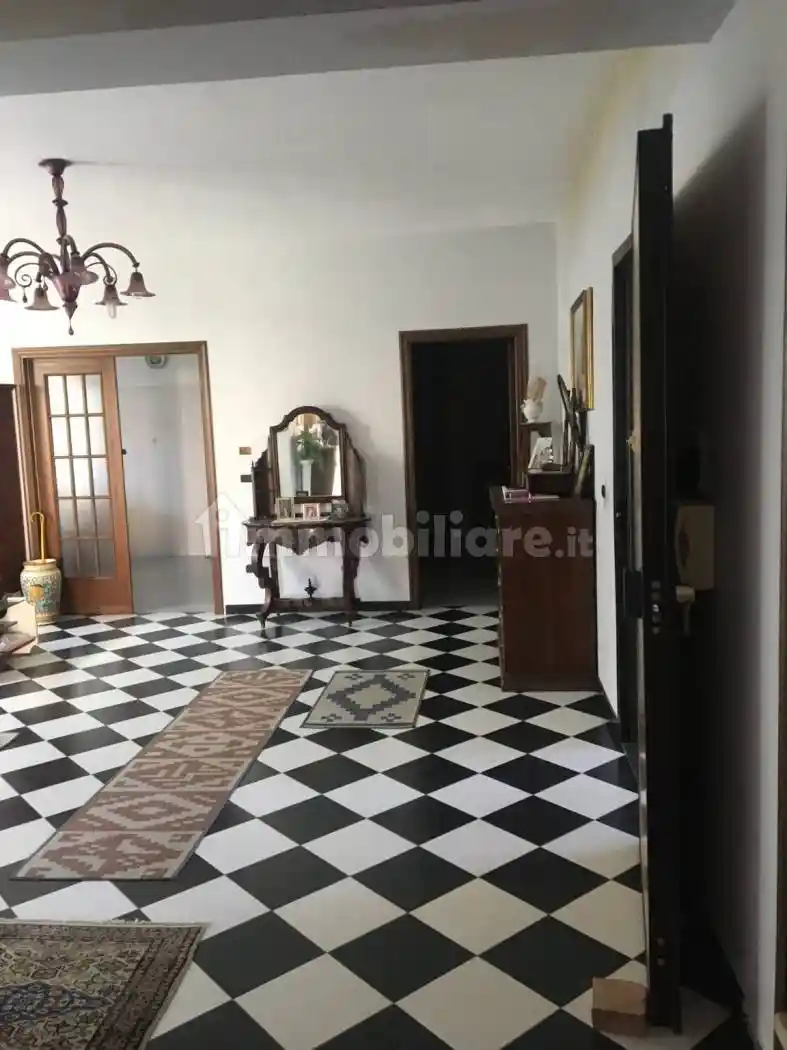 Appartamento via Guglielmo Marconi 53, Locri - foto 2