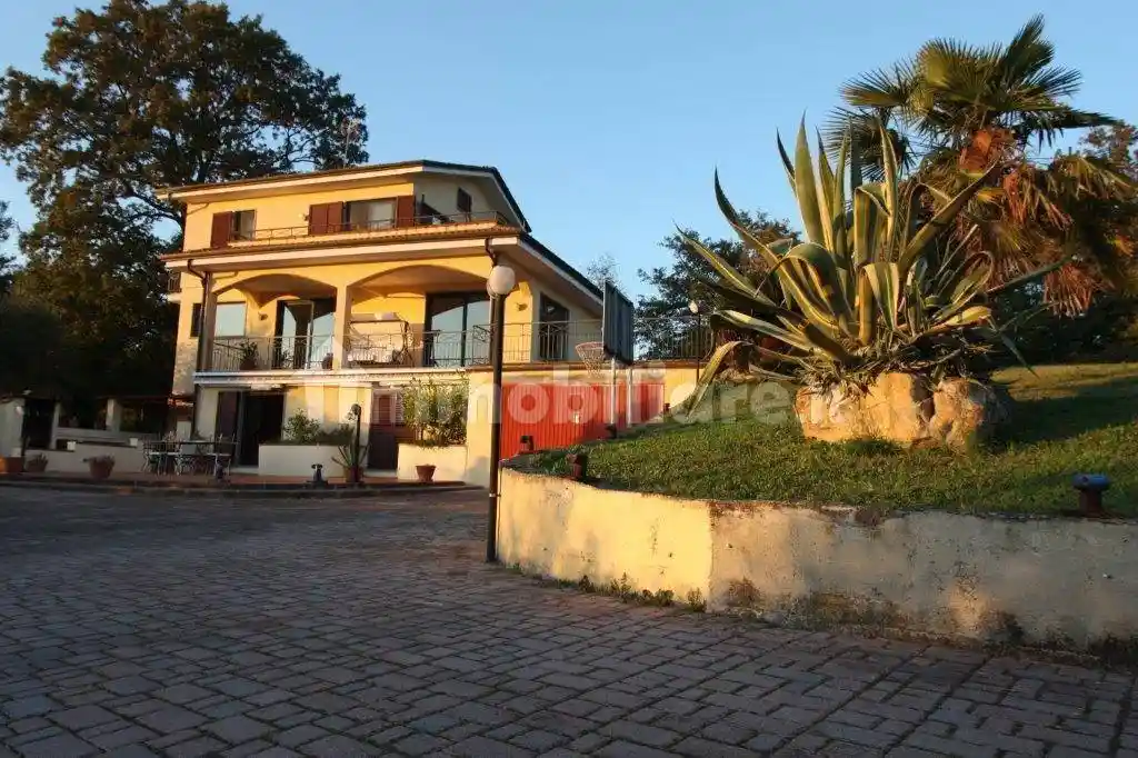 Villa in vendita a Bolano