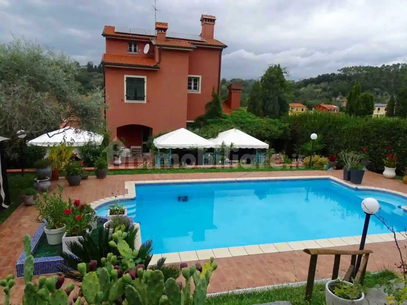 Villa in vendita a Sarzana