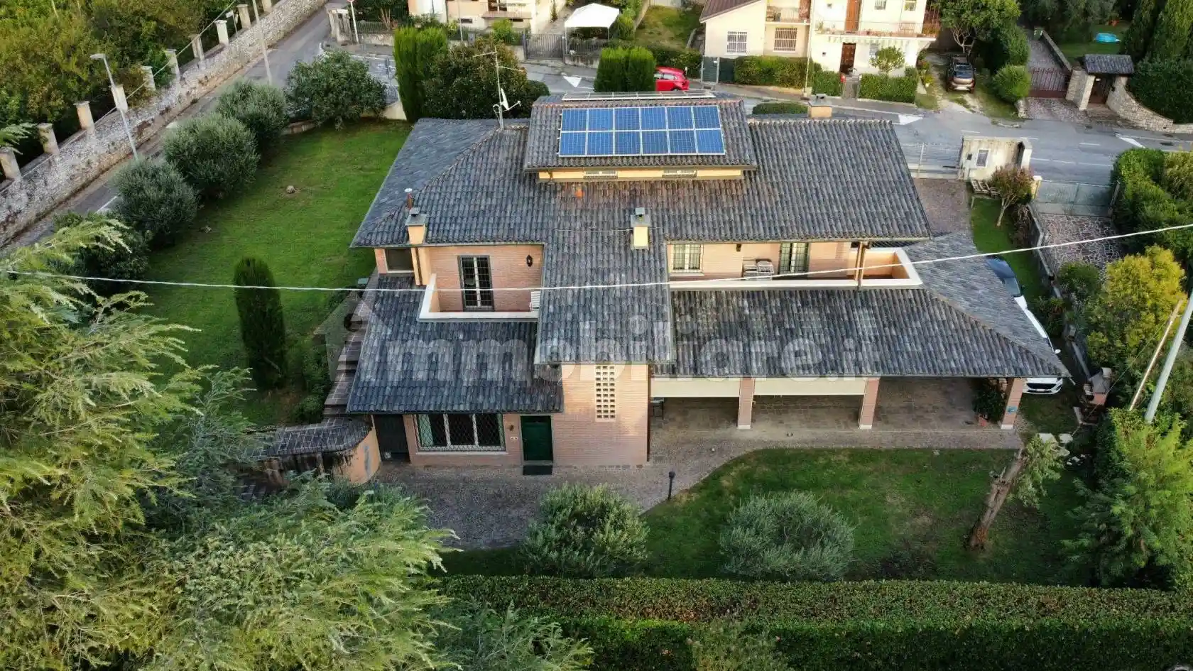 Villa in vendita a Cellatica