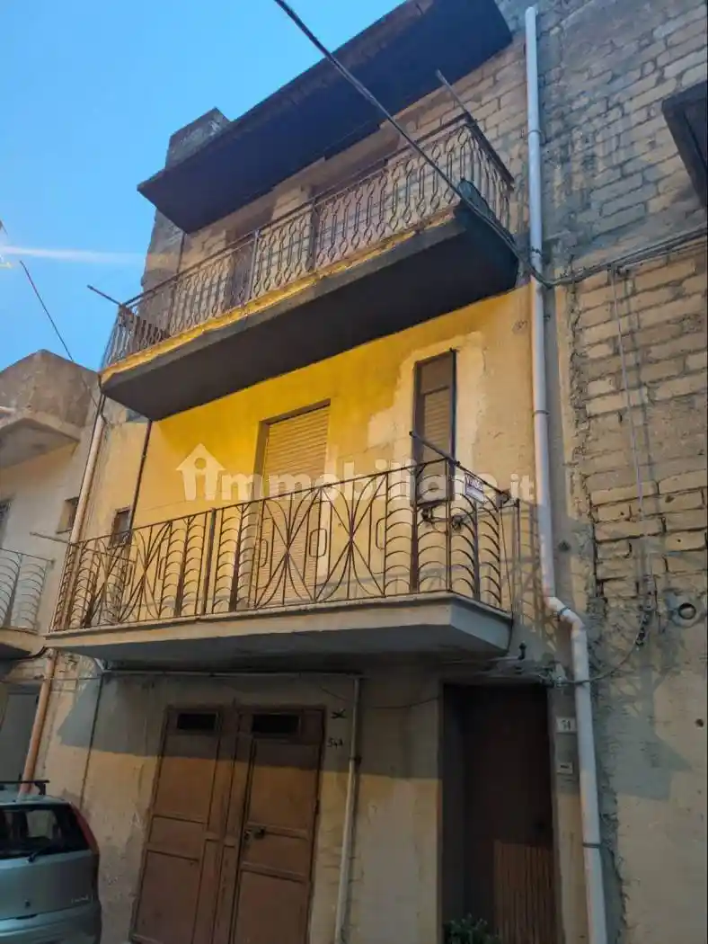 Casa indipendente in vendita a Butera