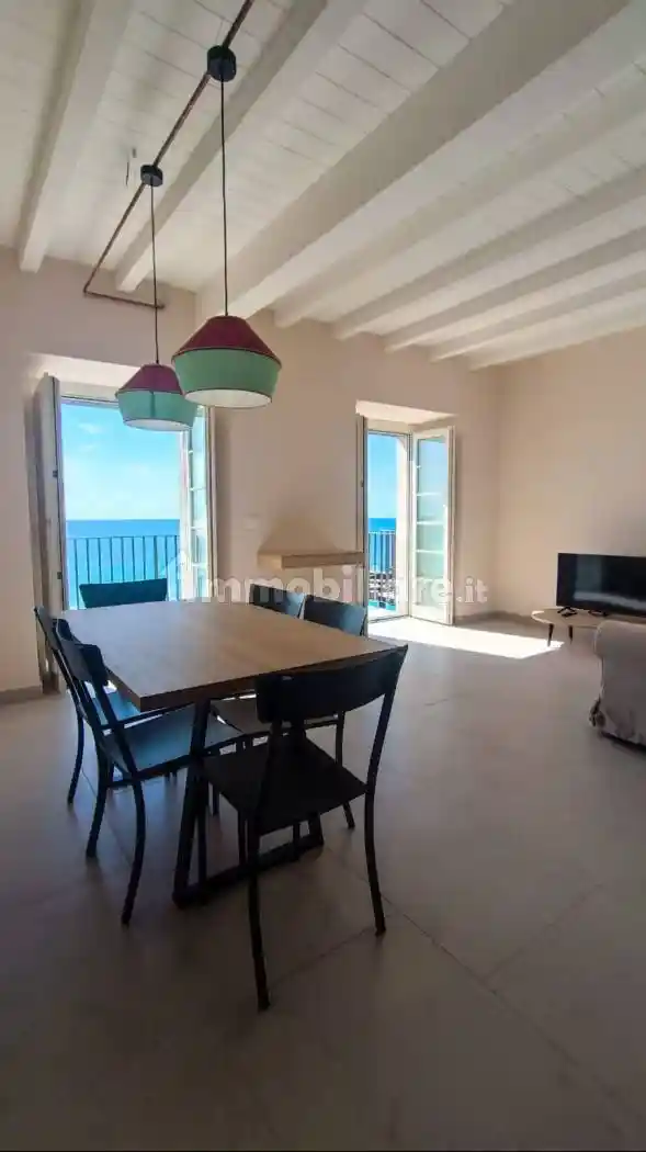 Appartamento in affitto a Genova