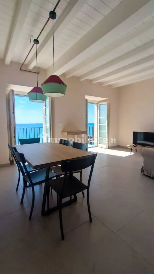 Appartamento in affitto a Genova