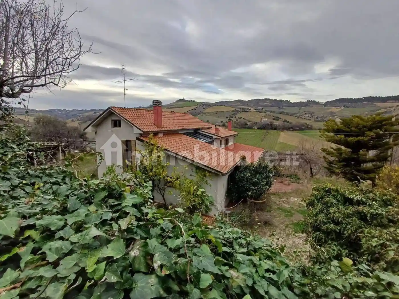 Rustico - Casale in vendita a Acquaviva Picena