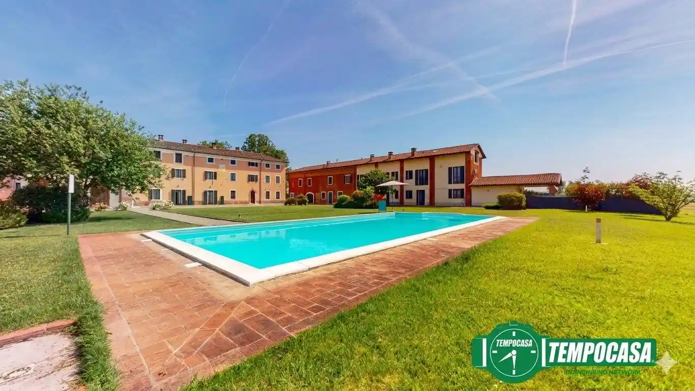 Casa indipendente in vendita a Alessandria