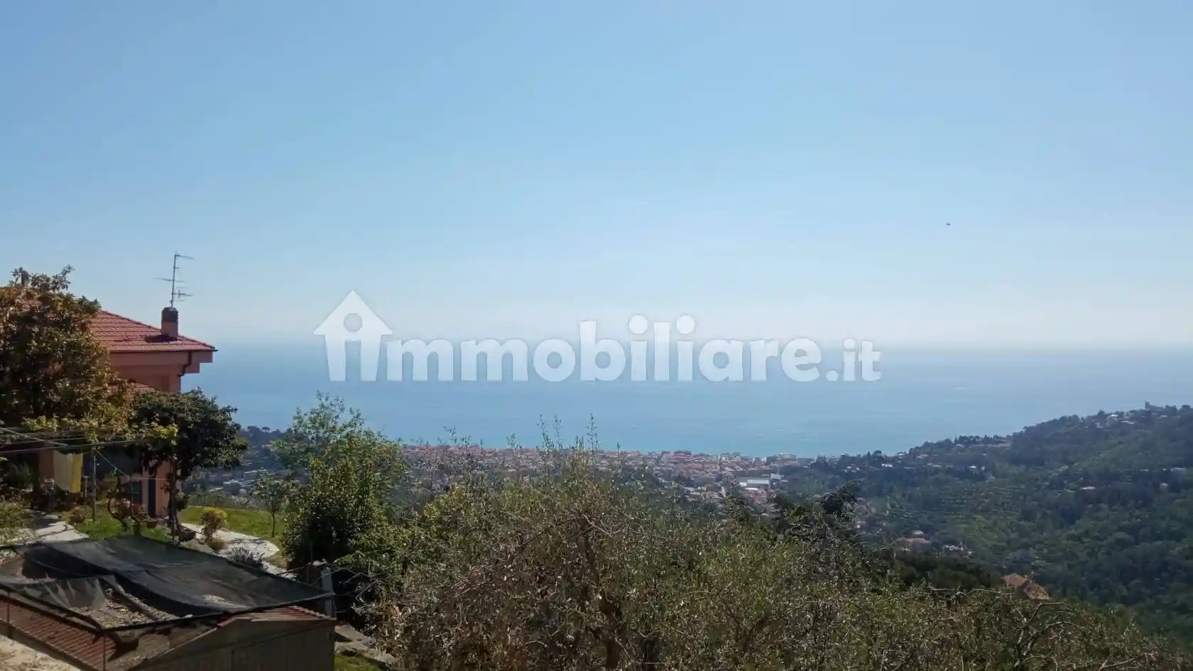 Villa in affitto a Alassio