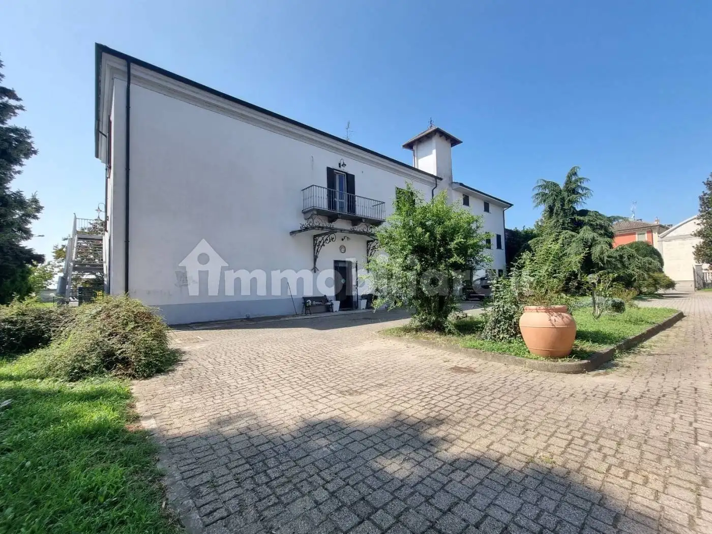 Villa bifamiliare via Vittorio Veneto 24, Borgo San Martino - foto 2