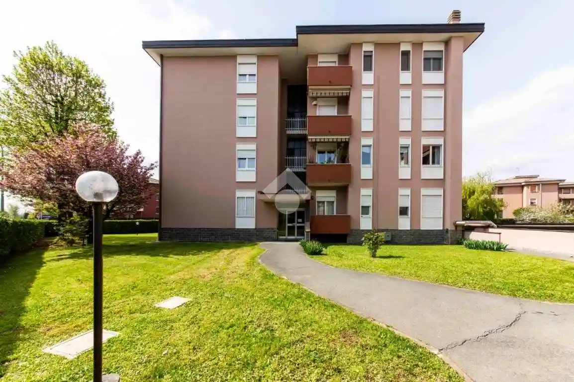 Appartamento in vendita a Arese