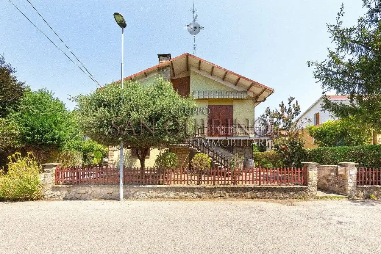 Villa in vendita a Campagnola Emilia