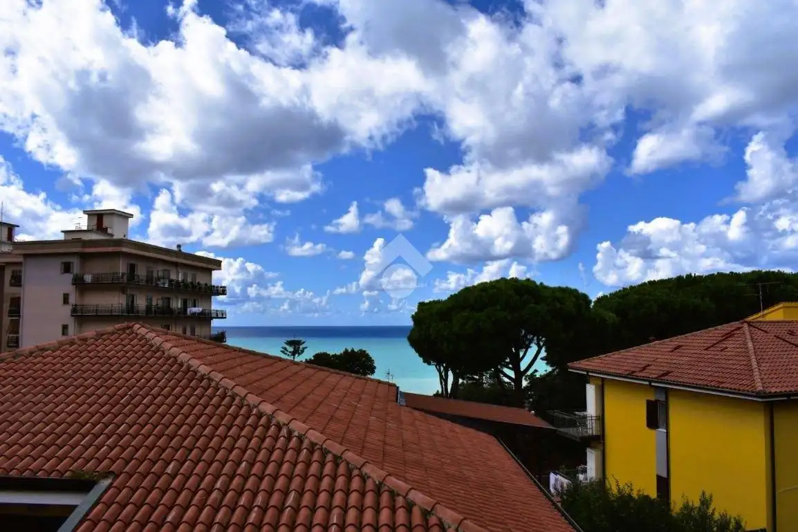 Appartamento in vendita a Paola