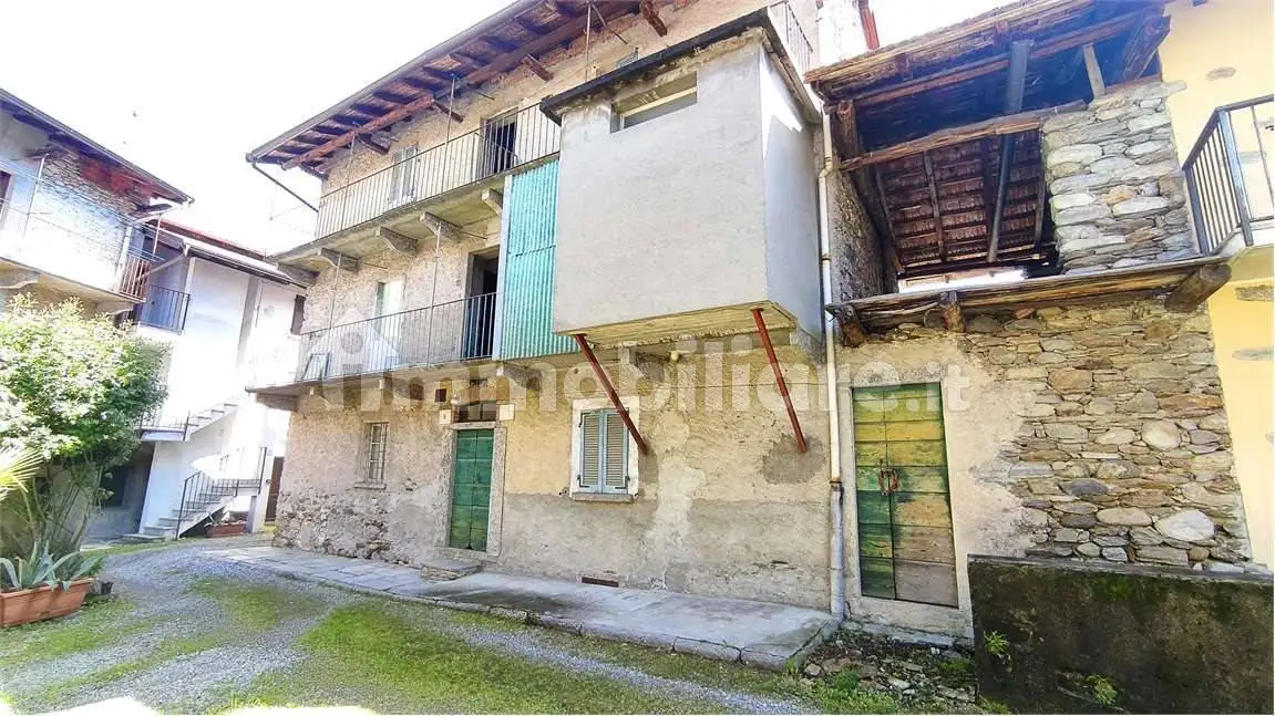 Terratetto unifamiliare piazza roma, Centro, Cambiasca - foto 3