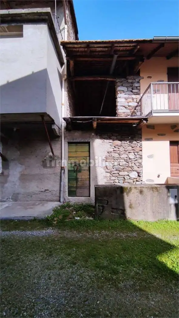 Terratetto unifamiliare piazza roma, Centro, Cambiasca - foto 4