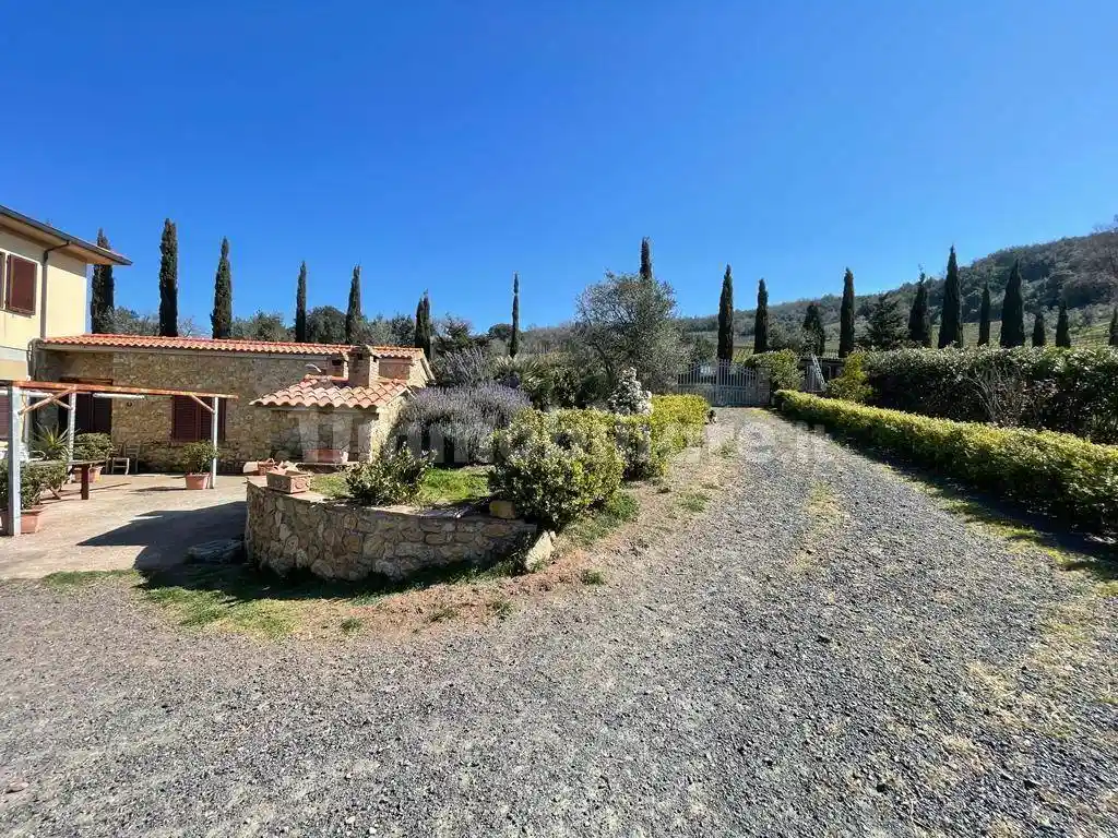 Appartamento in vendita a Casale Marittimo