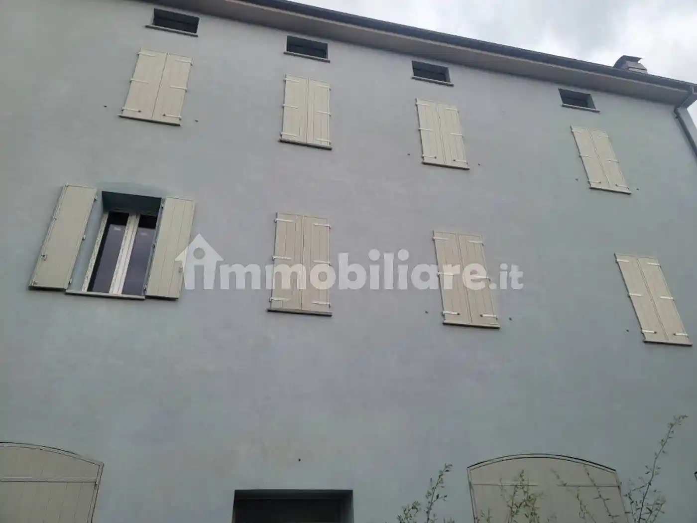 Palazzo - Edificio in vendita a Finale Emilia