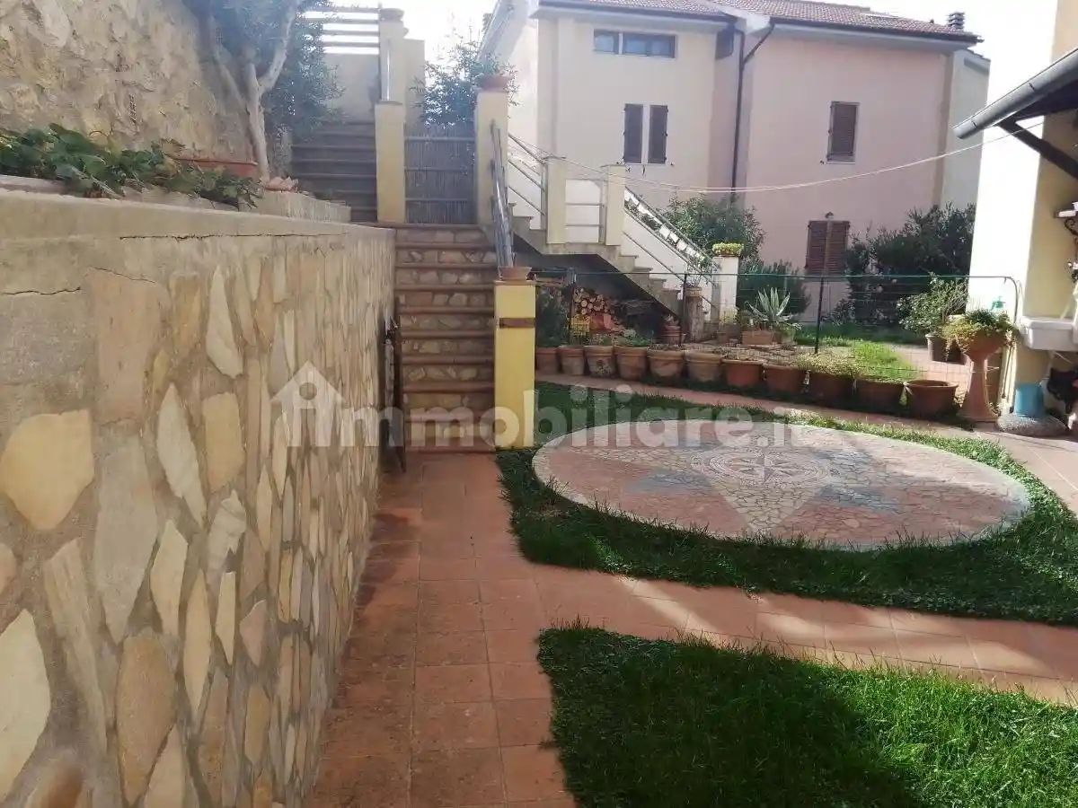 Casa indipendente in vendita a Rosignano Marittimo