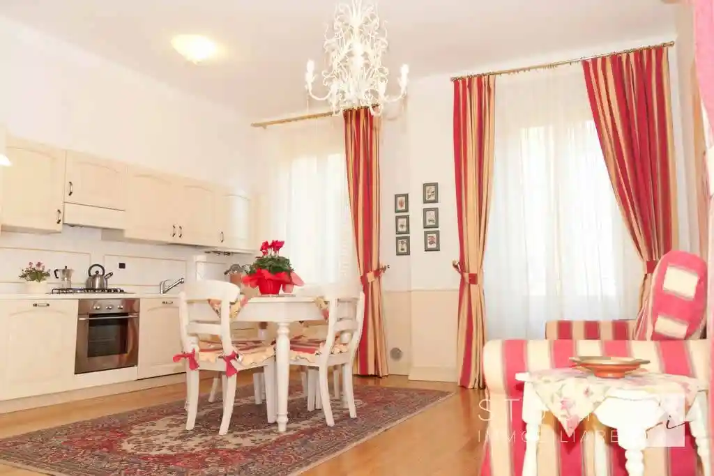 Bilocale via Camillo Benso di Cavour, Piazza della Sala, Pistoia - foto 2