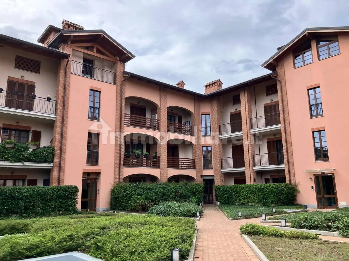 Appartamento in affitto a Assago