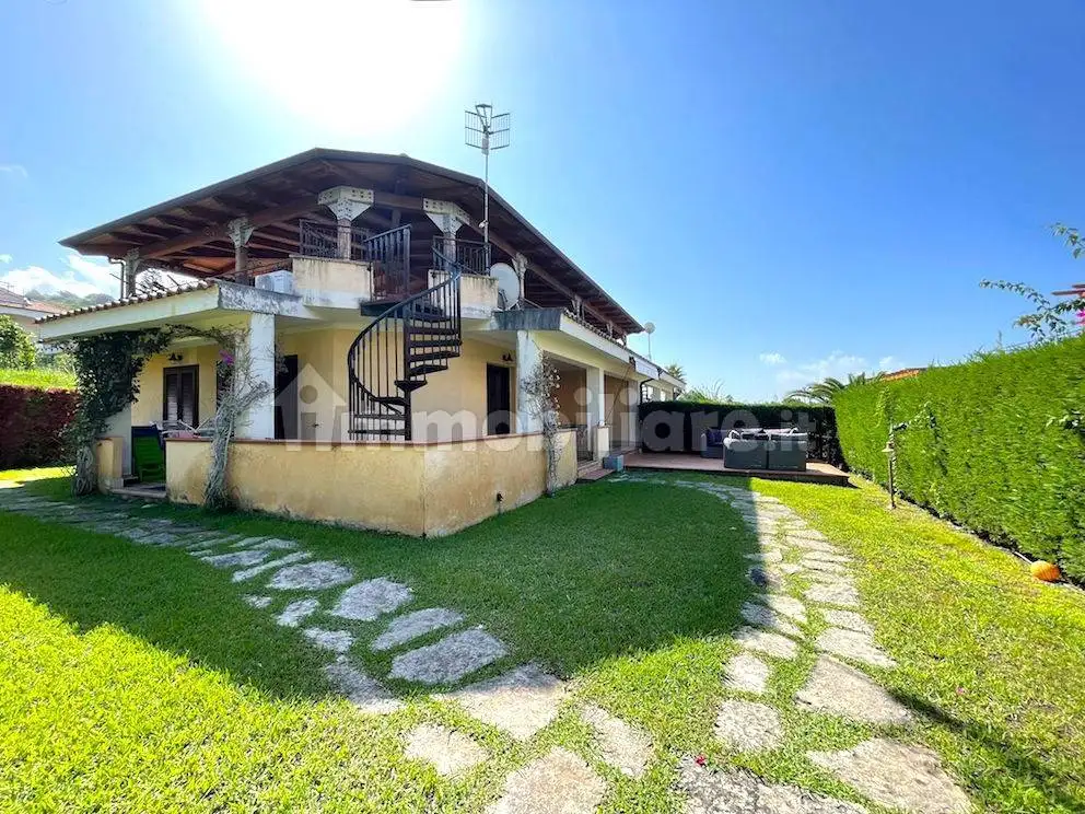 Villa in vendita a Diamante